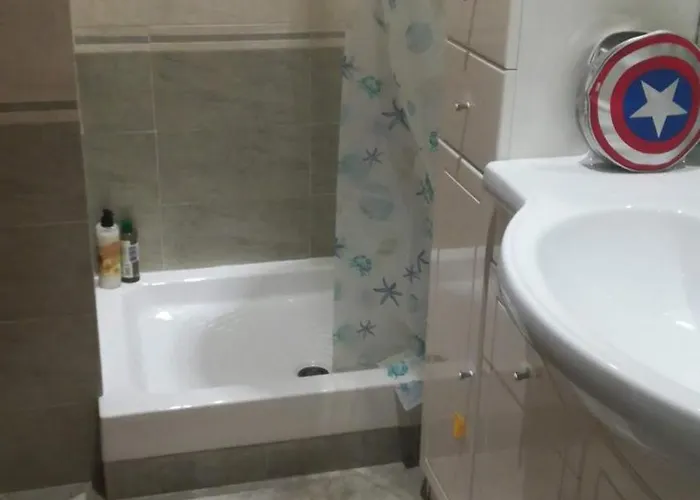 Elena House * 로마