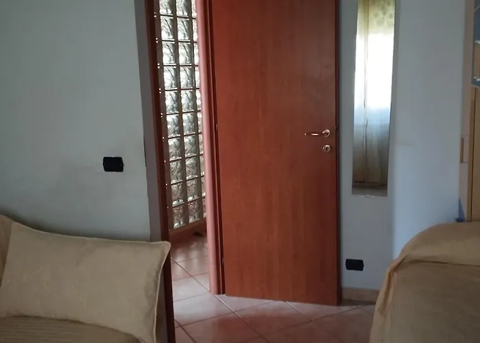 Elena House 홈스테이