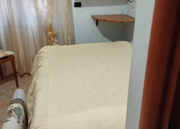 Elena House 홈스테이